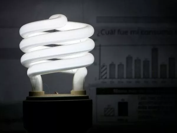 Ampolleta y cuentas de la luz. Resultados Subsidio Eléctrico 2025.