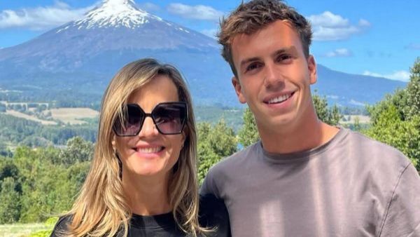 Diana Bolocco y su hijo