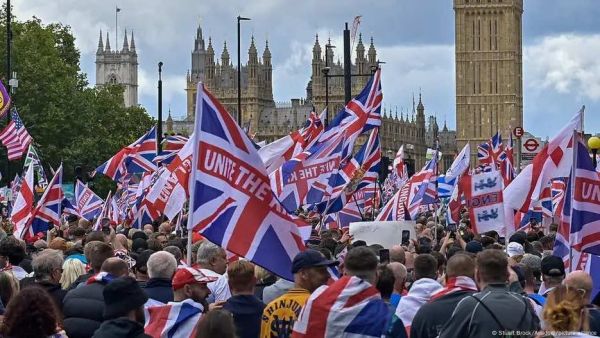 Protestas Reino Unido antiinmigración