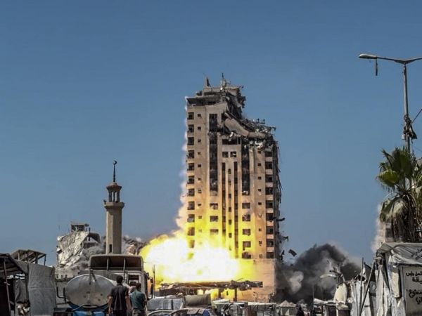 Israel ataca rascacielos en Gaza
