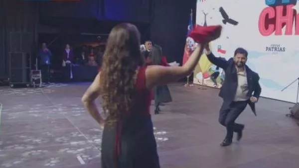 Así fue el pie de cueca del Presidente Boric y su pareja en Parque O’Higgins