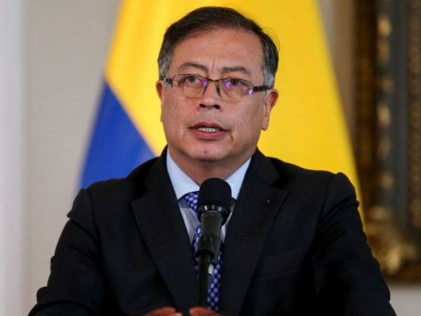 Colombia detiene compra de armas a Estados Unidos