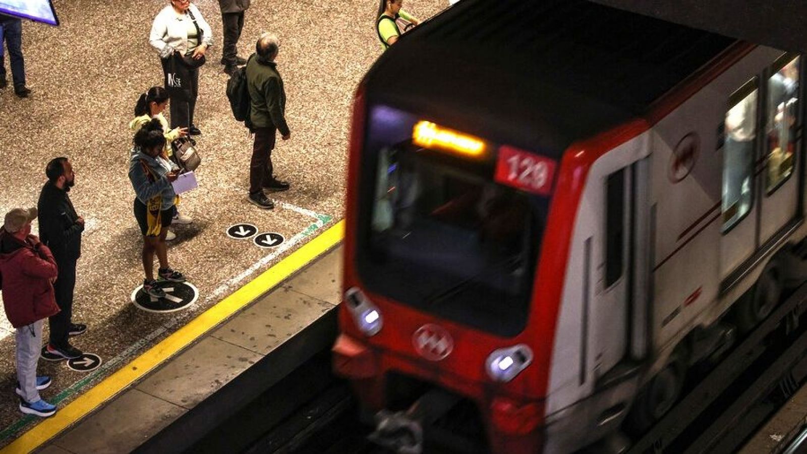 Metro de Santiago normalizó servicio