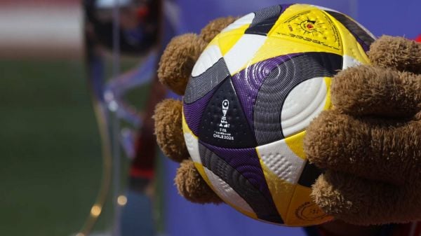 Balón oficial del Mundial Sub 20 que se disputa en Chile