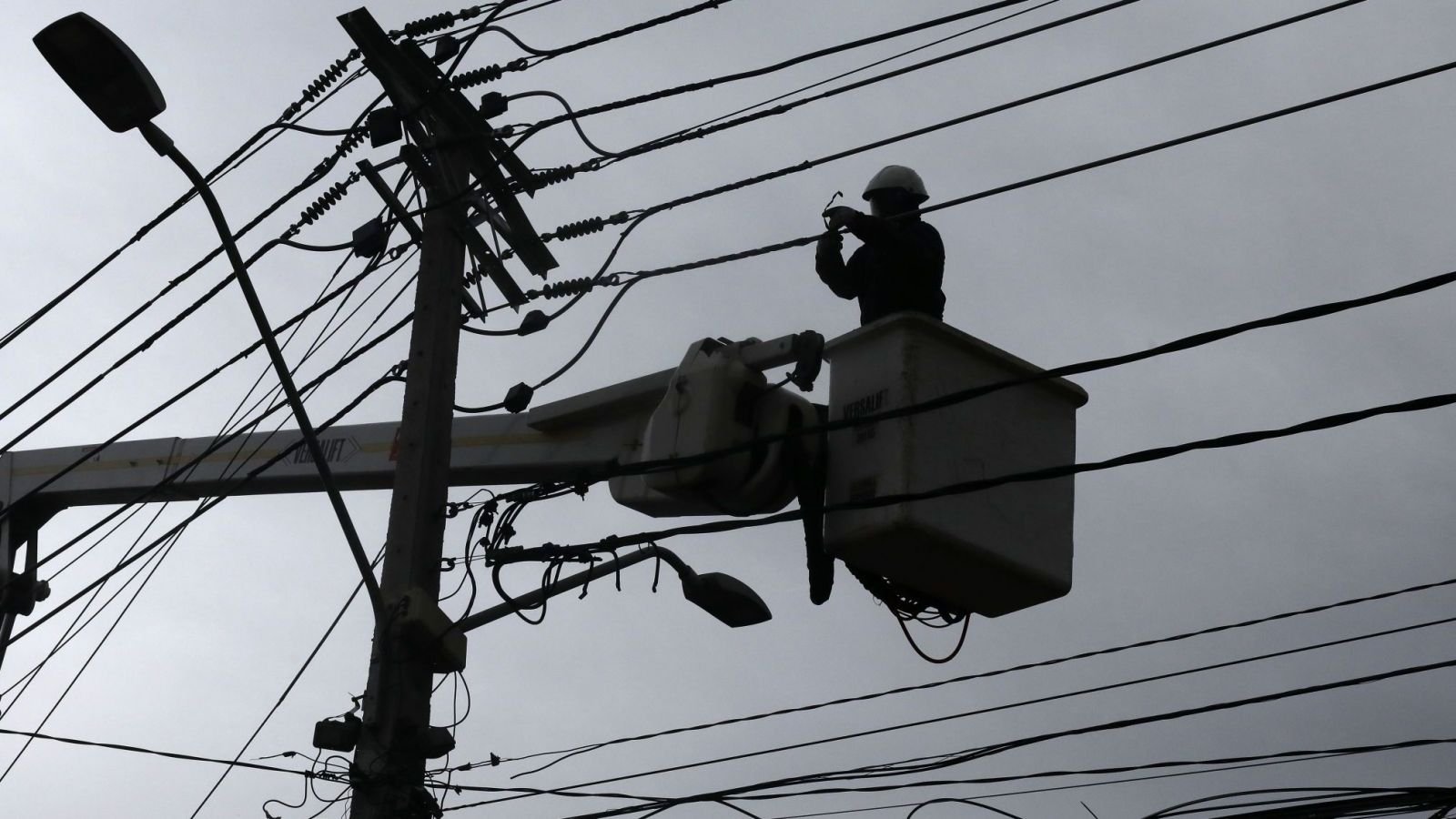 Revisa el corte programado de luz en al menos 7 comunas de RM martes 23 septiembre