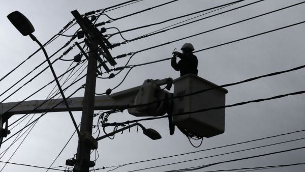 Revisa el corte programado de luz en al menos 7 comunas de RM martes 23 septiembre