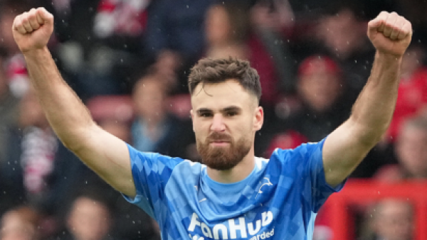 VIDEO: Ben Brereton marca un golazo en la igualdad del Derby County