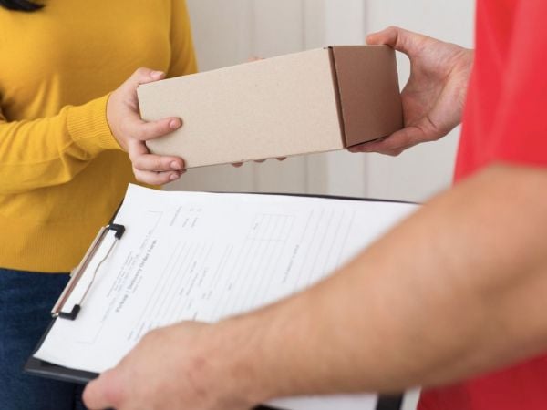 repartidor en cyber monday. empleos en el cyber monday