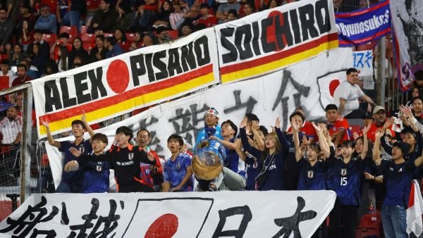 El gesto de los hinchas de Japón tras victoria ante Chile que provocó ola de comentarios