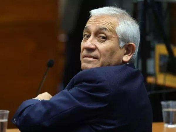 Exdirector PDI desclasifica reunión con jefe del Mossad y tres casos en los que usó gastos reservados