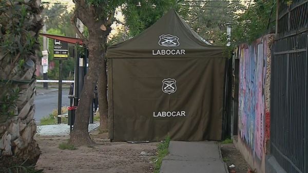 Hombre fue asesinado a balazos a pasos de paradero en Lo Prado