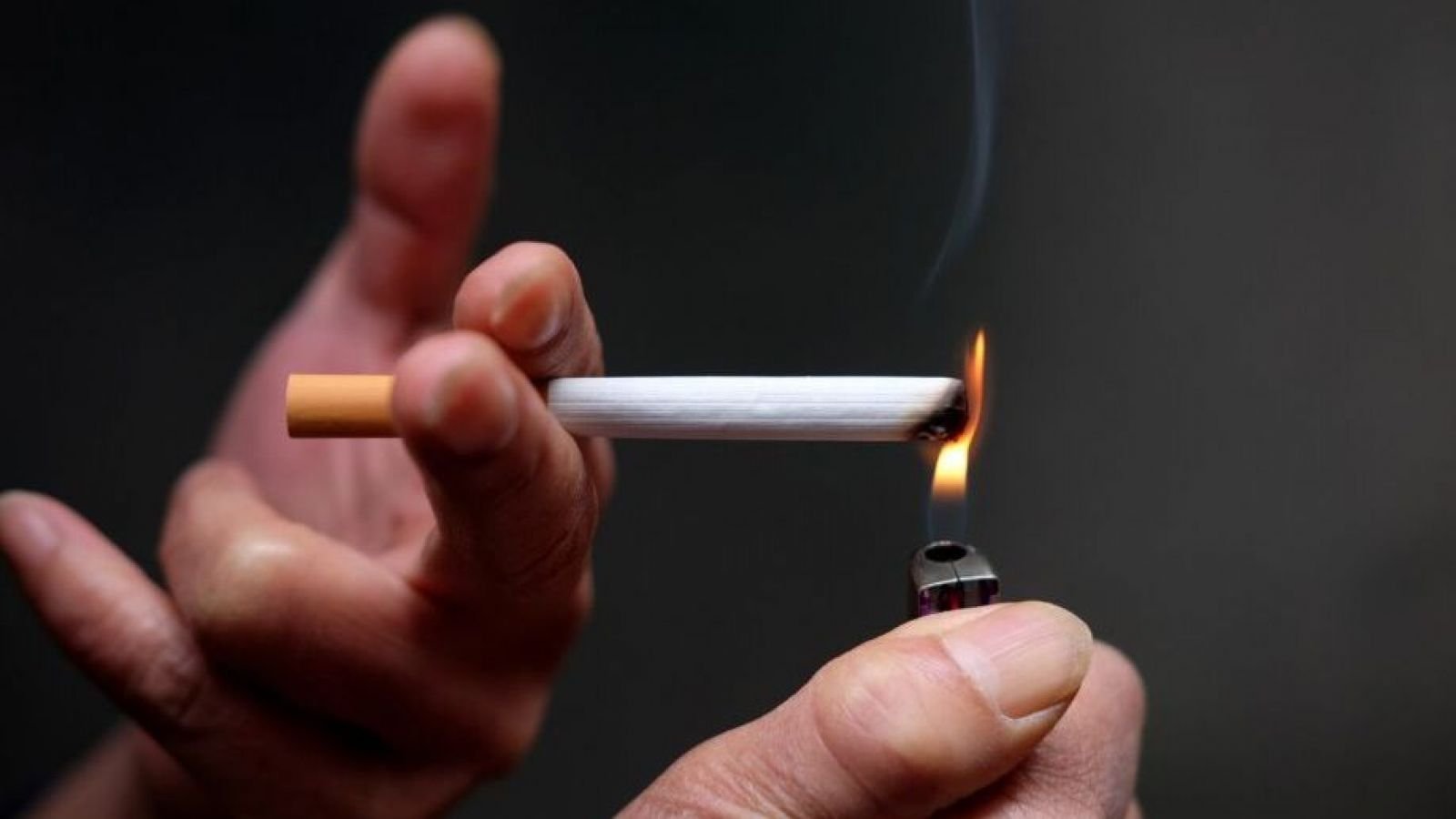 Persona fumando