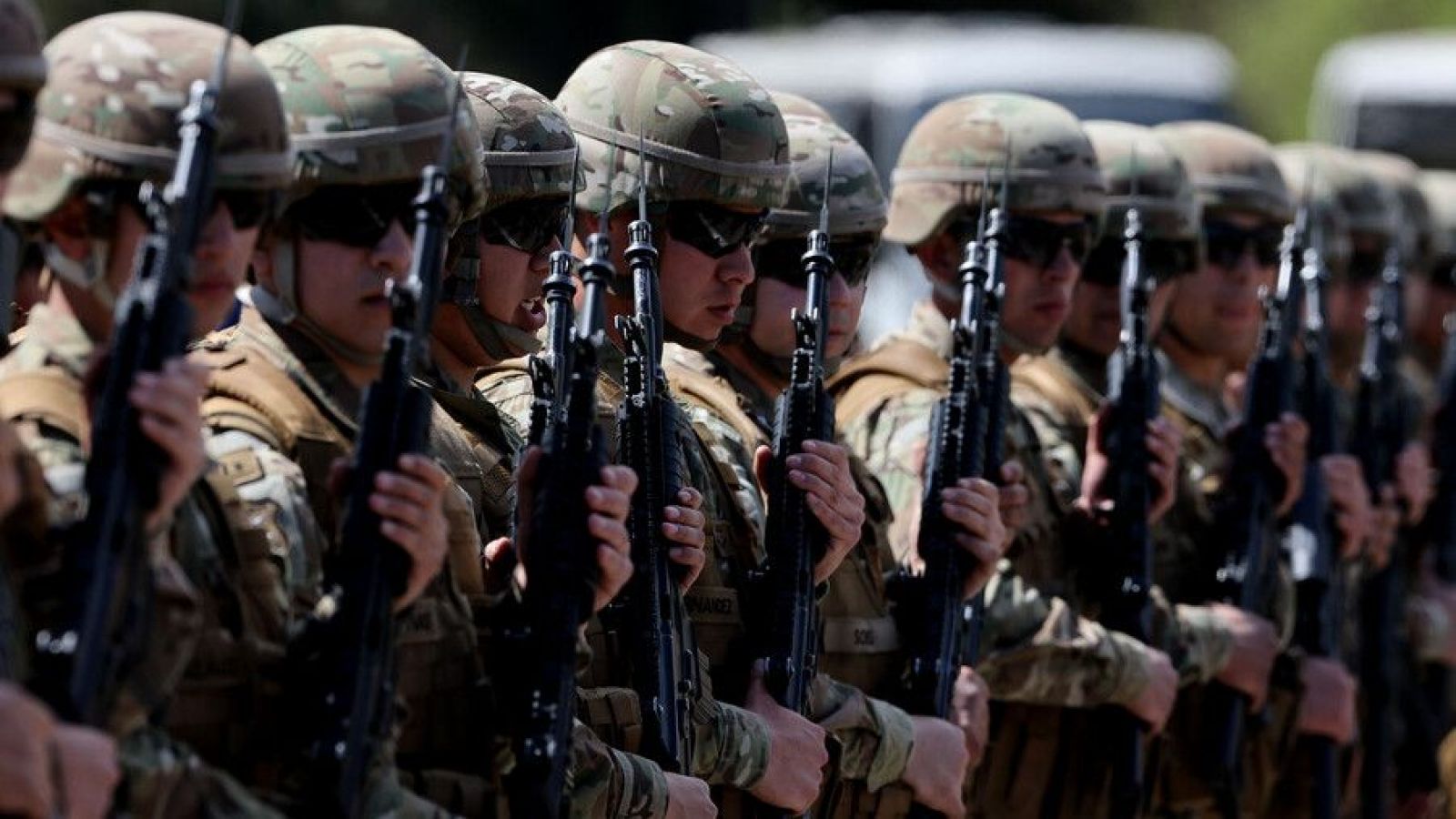 Militares