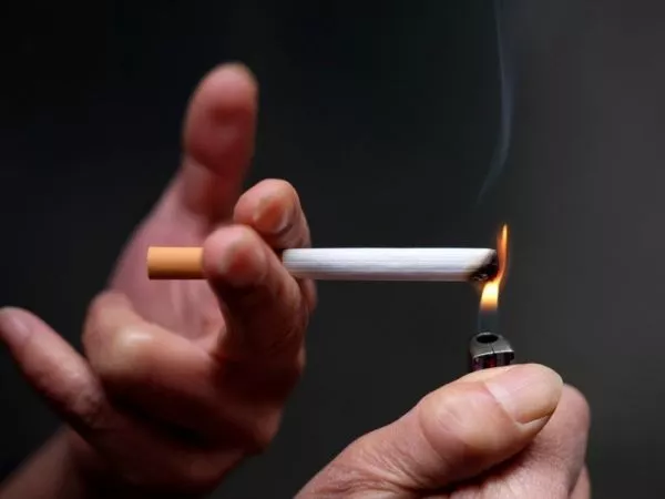 Persona fumando