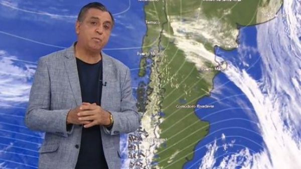Iván Torres en el pronóstico de el tiempo de 24 Horas Tu Mañana