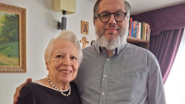 María Cristina Rojas, profesora de 74 años.