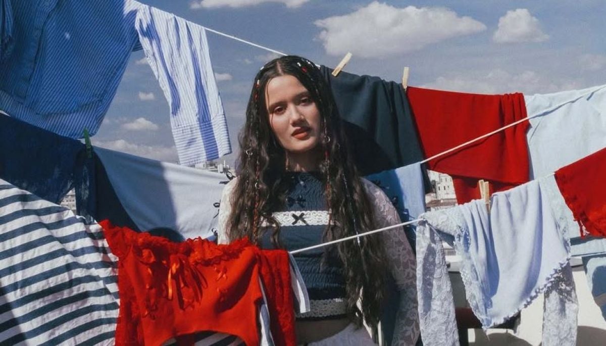 ✨ #Tendencias 
Joaquina se atreve a ser más sarcástica en su nueva canción "Los 41"