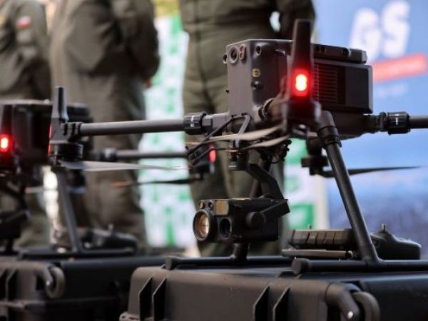 Orrego entregó drones y modernos equipos de allanamientos a Carabineros