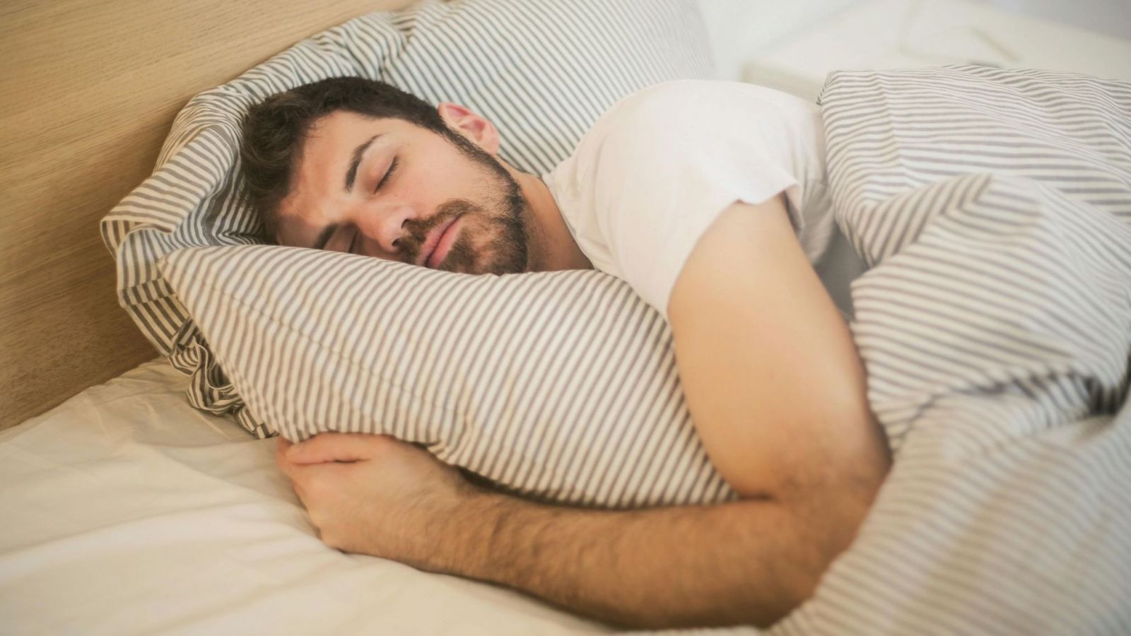 Persona durmiendo. Foto referencial.