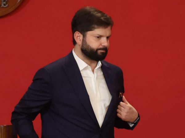 Presidente Boric visitó a familia de niño que murió en Recoleta