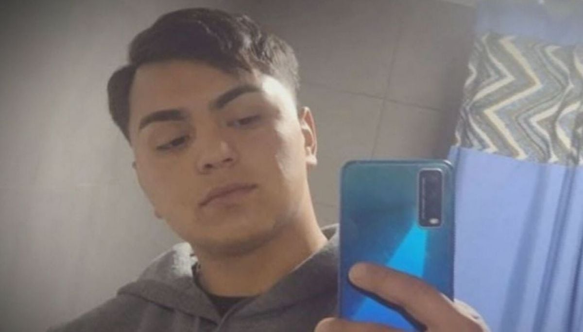 #Regiones   

"Lo pescaron a fierrazos": habla testigo que habría escuchado brutal golpiza contra temporero secuestrado y asesinado
   
Más detalles ⬇