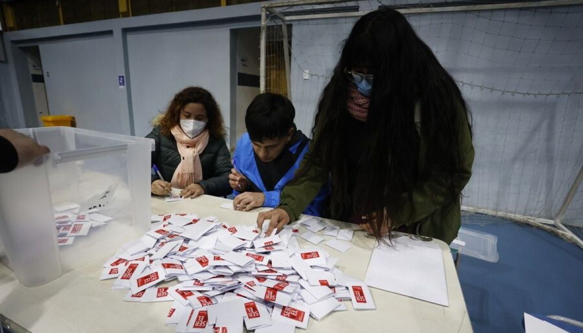 ❗ #TeSirve   
Vocales de mesa 2025 ya se pueden excusar: hasta cuándo y razones permitidas
   
Más detalles ⬇