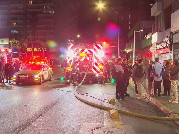Exterior del edificio donde ocurrió el incendio.