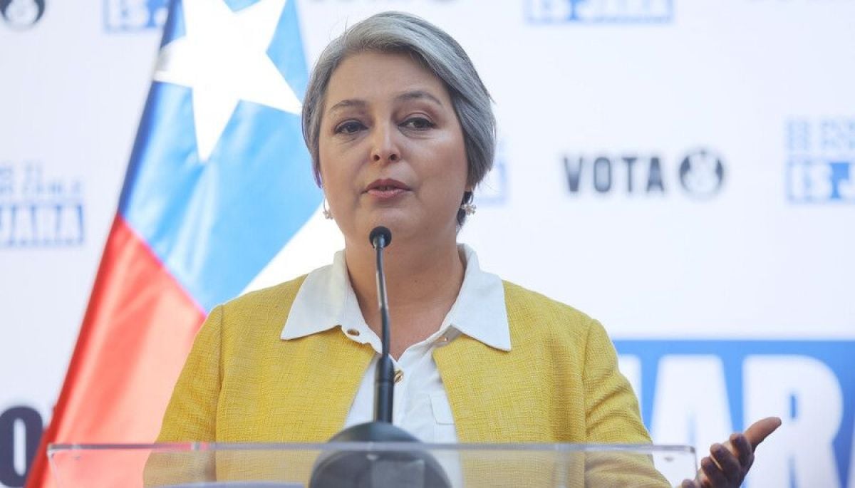 #Elecciones 

Jara acusa a Kast de proponer "aviones imaginarios" para expulsar migrantes: "¿Dónde van a aterrizar?"
  
Más detalles ⬇