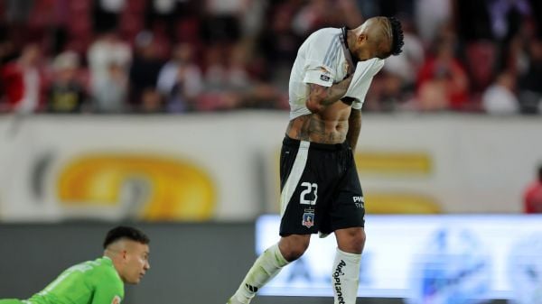 Arturo Vidal se lamenta empate ante Deportes Limache