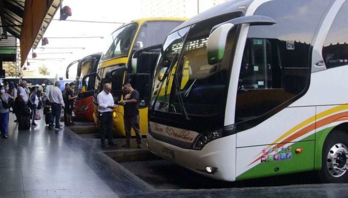 #Regiones 
Encuentran feto en baño público de terminal de buses en Iquique 
Más detalles ⬇
