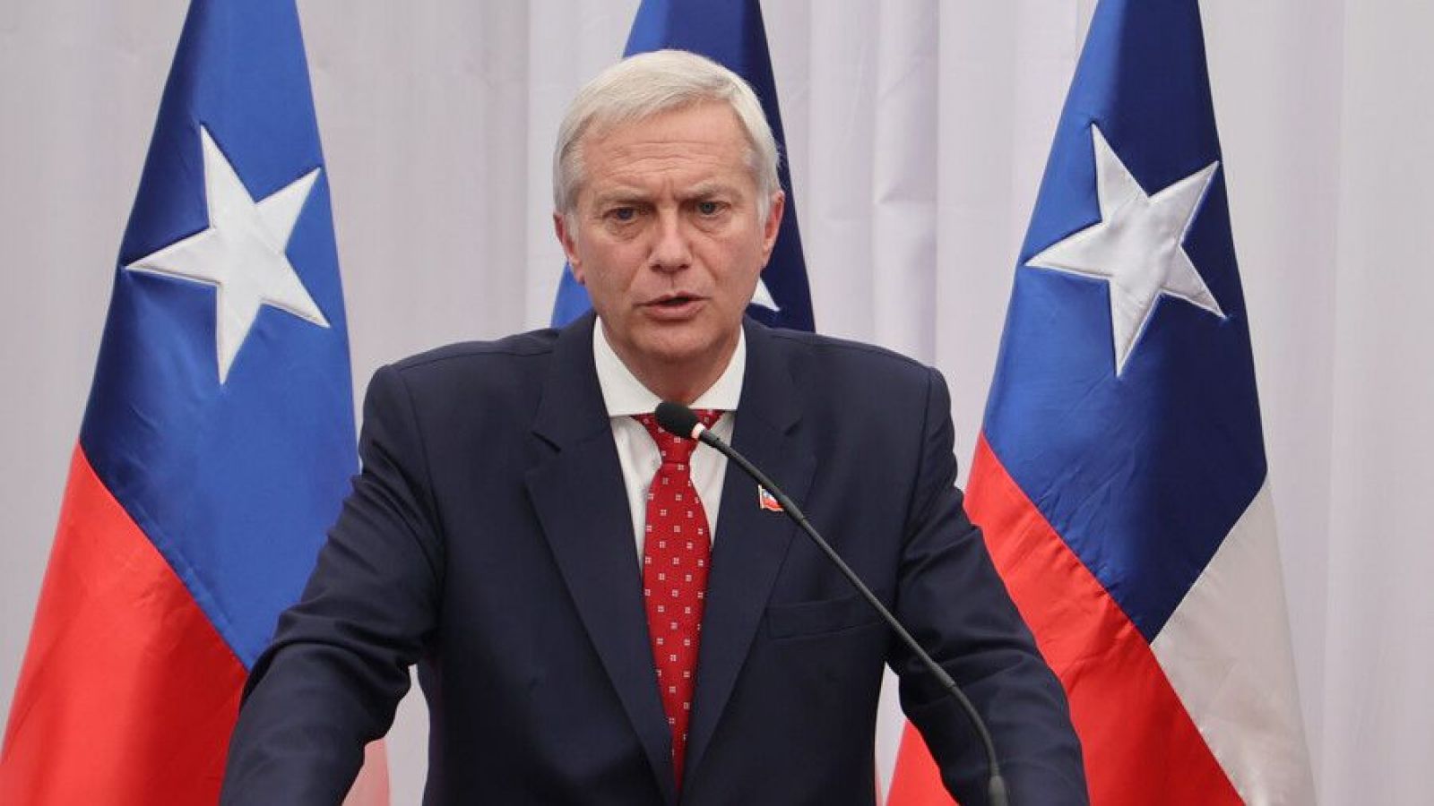 Kast endurece tono contra Boric: "Clasista es él"