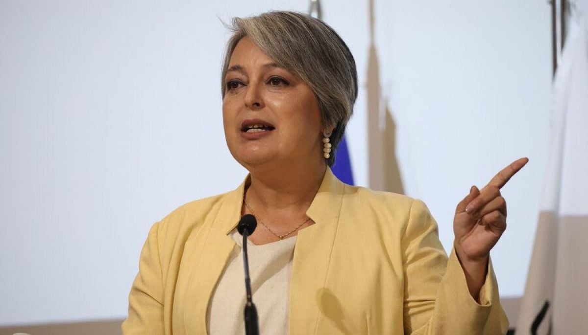 #Elecciones 

Jara acusa "clasismo" tras dichos de "atorrantes" desde comando de Matthei

Más detalles ⬇