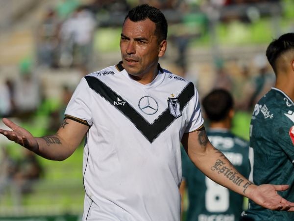 Santiago Morning recibe dura sanción por caso Esteban Paredes