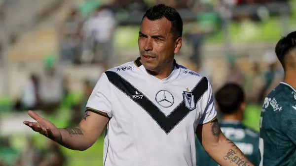 Santiago Morning recibe dura sanción por caso Esteban Paredes
