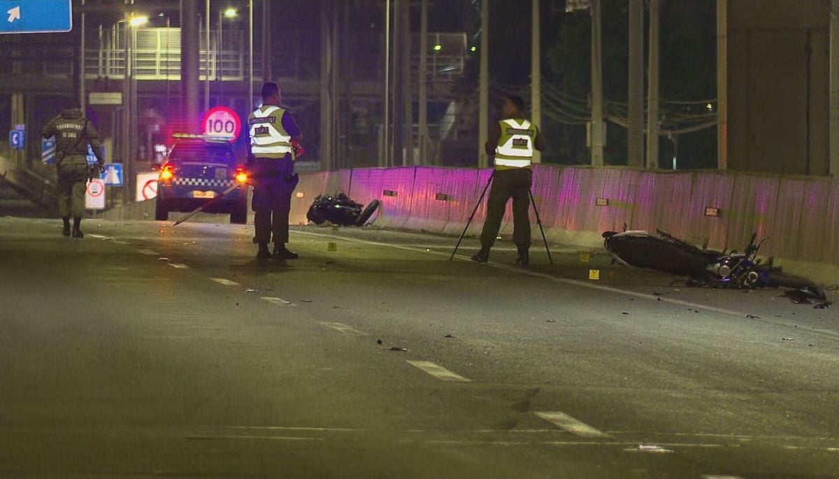 ⭕ #Ahora24H 

Fatal accidente entre motocicletas término con joven fallecido en Ruta 5 Norte: otro conductor escapó

Más detalles ⬇