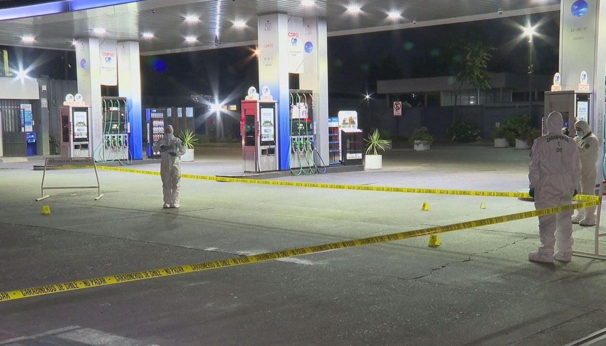 #Nacional    
Trabajador de servicentro murió baleado tras pedirle a bandas rivales que "se retiraran" en Pedro Aguirre Cerda
   
Más detalles ⬇