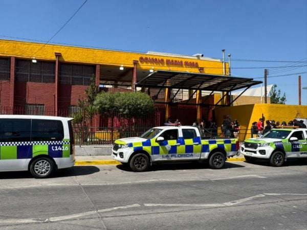 Alumno de 8° básico cayó desde tercer piso en colegio María Elena de La Florida