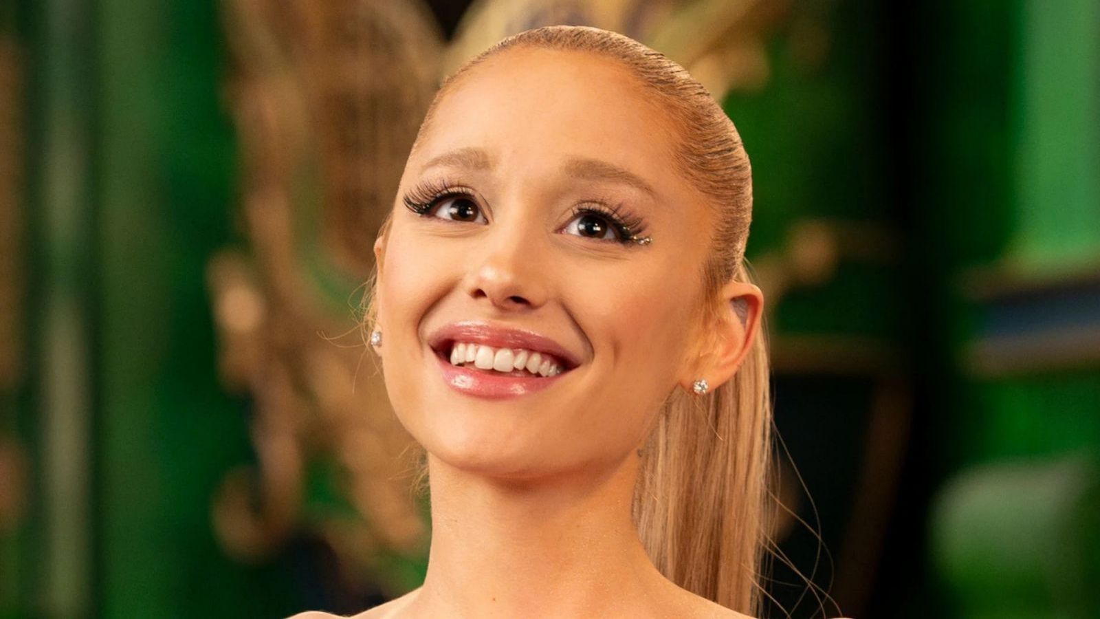 Ariana Grande y suy cambio de look