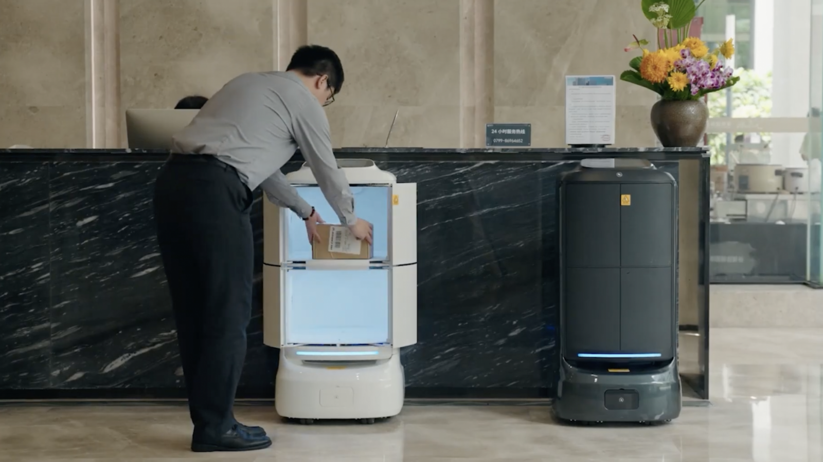 Adiós al colapso en conserjería: el que robot que transforma entregas en edificios