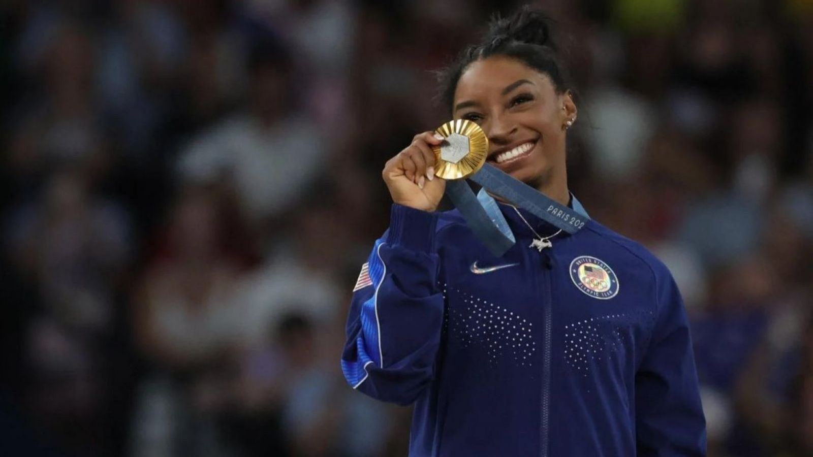 Simone Biles reveló en redes sociales los procedimientos estéticos a los que se ha sometido.