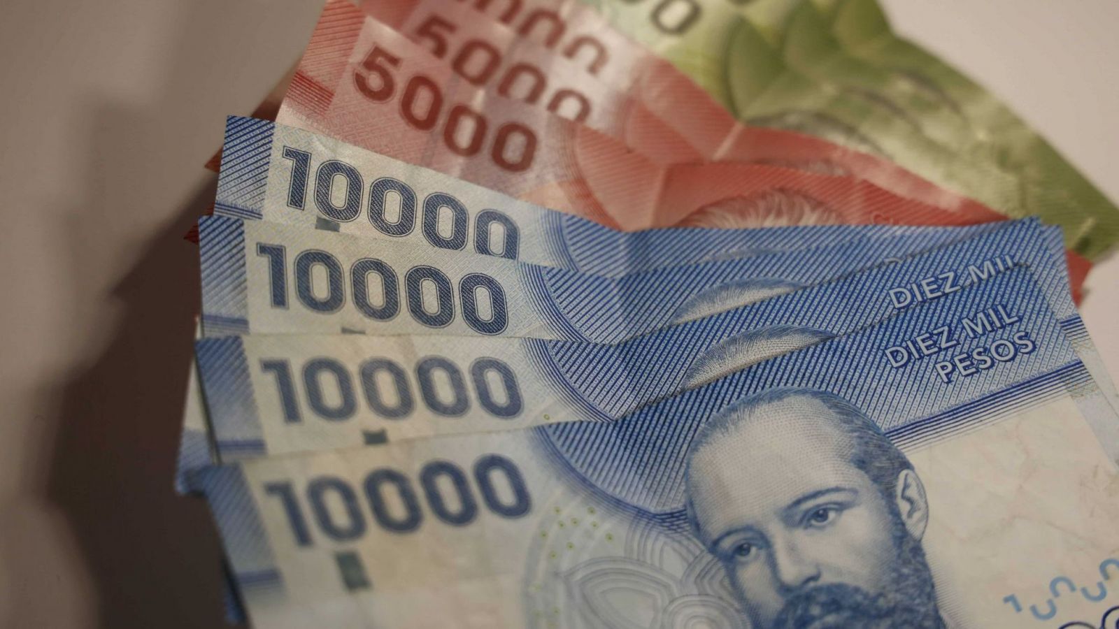 Dinero. Foto referencial