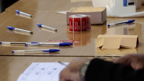 Mesa de elecciones Servel