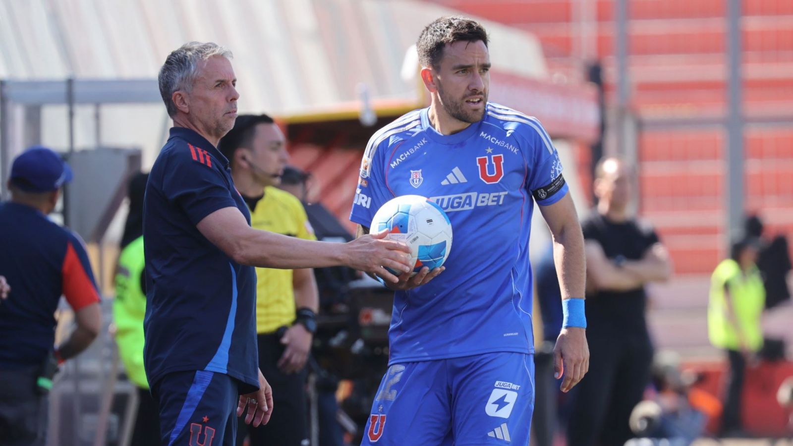 Universidad de Chile busca fichar al ex Colo Colo Juan Martín Lucero