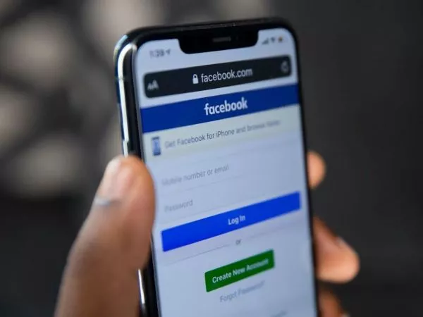 Teléfono con Facebook de Meta