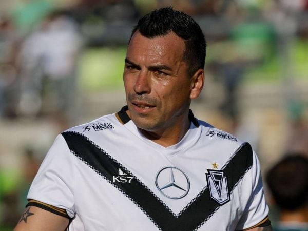 Tribunal de Disciplina revoca castigo a Santiago Morning por caso Esteban Paredes