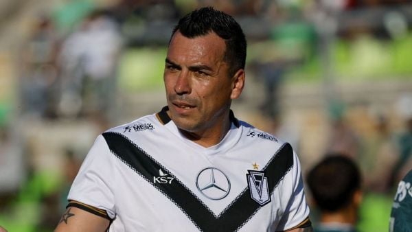 Tribunal de Disciplina revoca castigo a Santiago Morning por caso Esteban Paredes