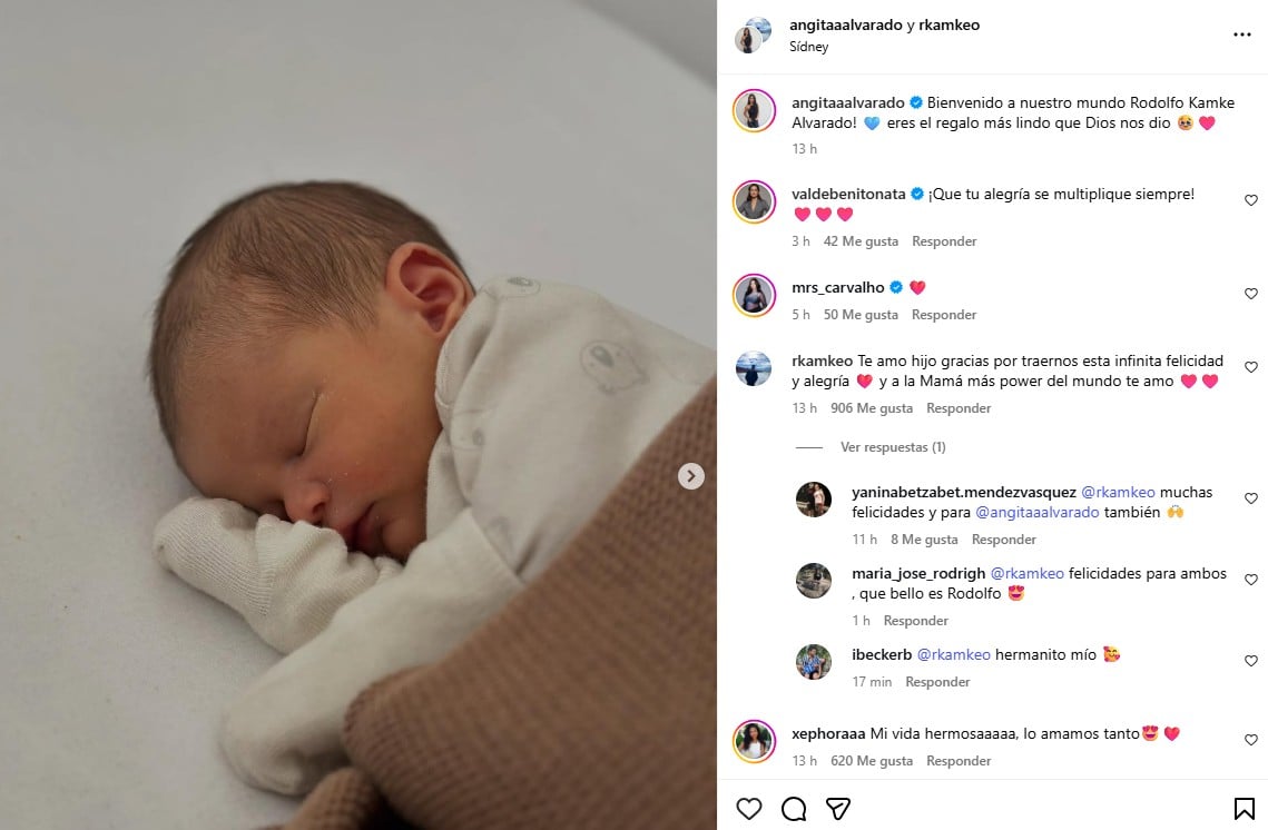 Angie Alvarado muestra la cara de su hijo Rodolfo