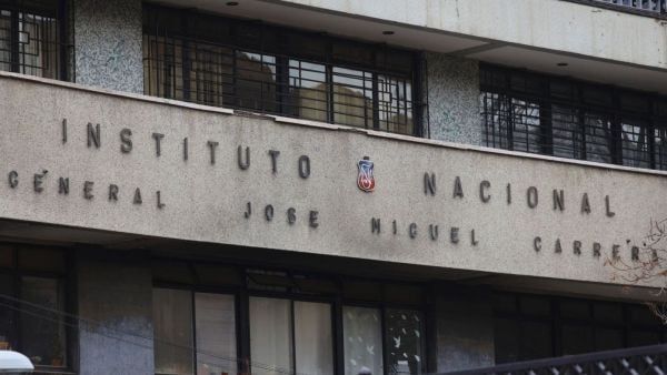 Disturbios en Instituto Nacional