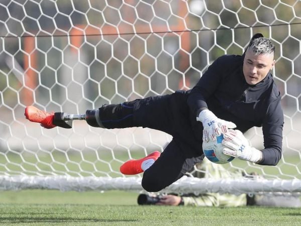 Cristóbal Campos busca volver al fútbol profesional tras sufrir la amputación de la pierna derecha.