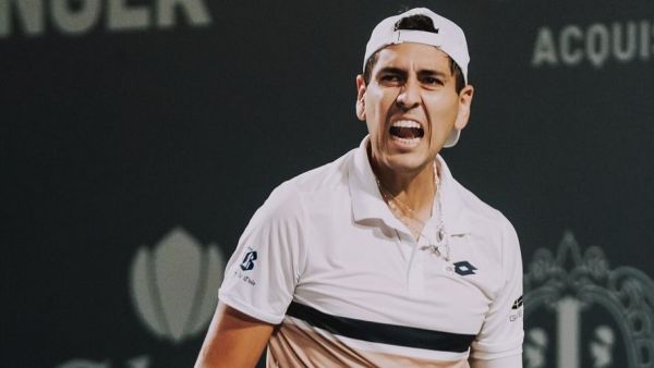 Presidente del tenis chileno Sergio Elías contra Alejandro Tabilo